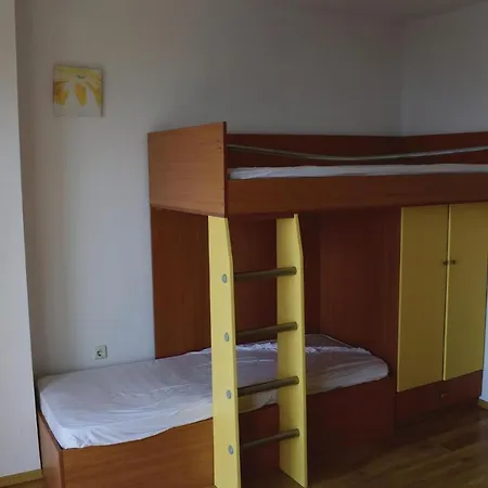 Hébergement de vacances Four-bedroom Holiday In