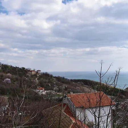 Four-bedroom Holiday In Balchik